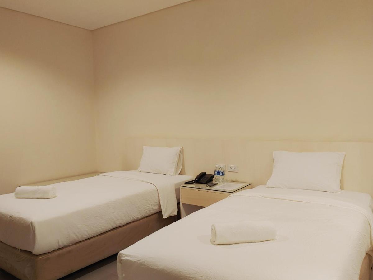 Kaizen Suites Manila Kültér fotó